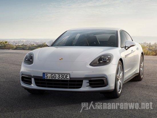 保时捷Panamera 4 E-Hybrid官图 保时捷Panamera 4 E-Hybrid官图
