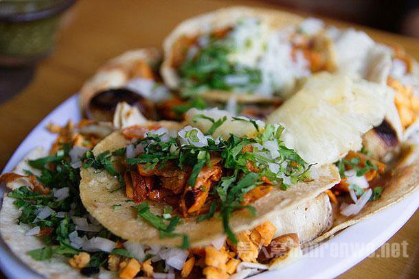 炸玉米卷(Tacos) 炸玉米卷(Tacos)