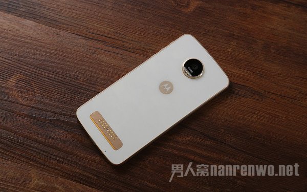 Moto Z Play背面 Moto Z Play背面