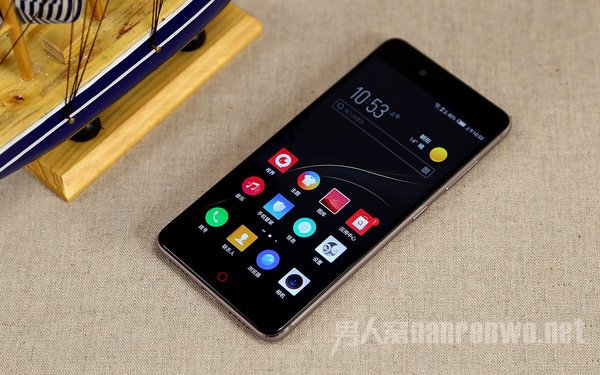 努比亚Z11 miniS黑色 努比亚Z11 miniS黑色