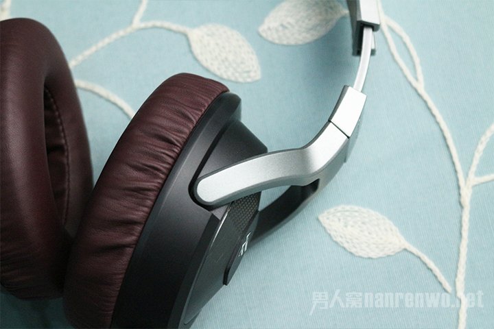 耳机可旋转设计 耳机可旋转设计