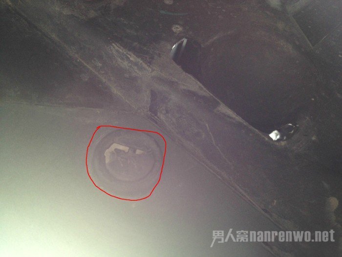 汽车雾灯进水解决技巧 汽车雾灯进水解决技巧