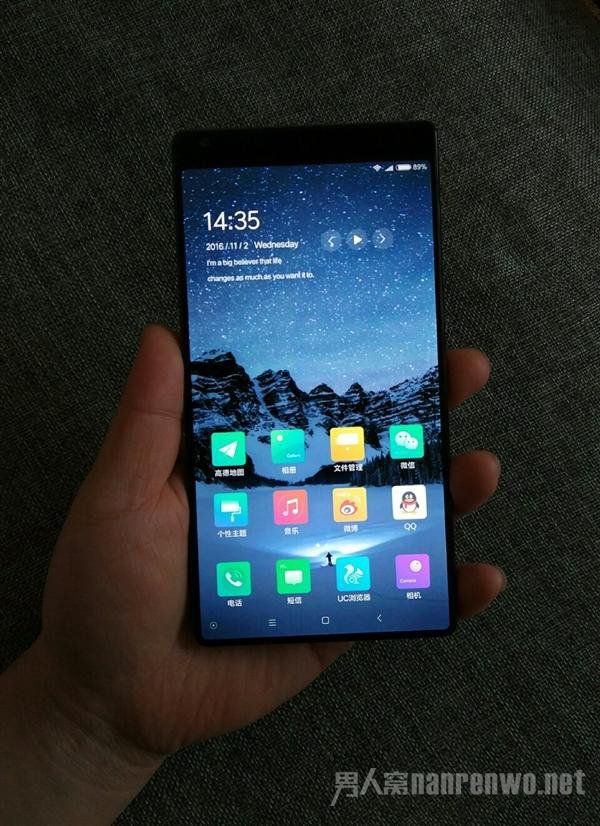 没有下巴的小米MIX好看吗 没有下巴的小米MIX好看吗