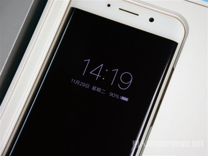 vivo Xplay6正面 vivo Xplay6正面
