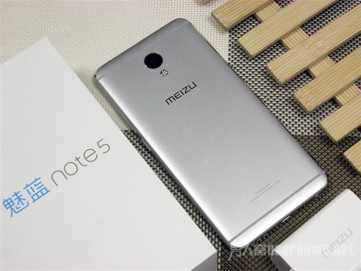 魅蓝Note 5背面 魅蓝Note 5背面