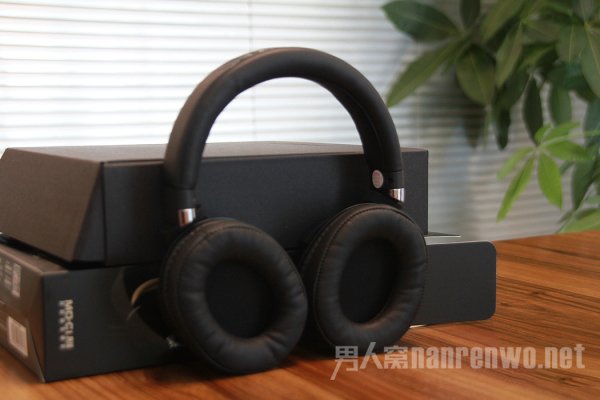 魔磁M550耳机佩戴体验 魔磁M550耳机佩戴体验