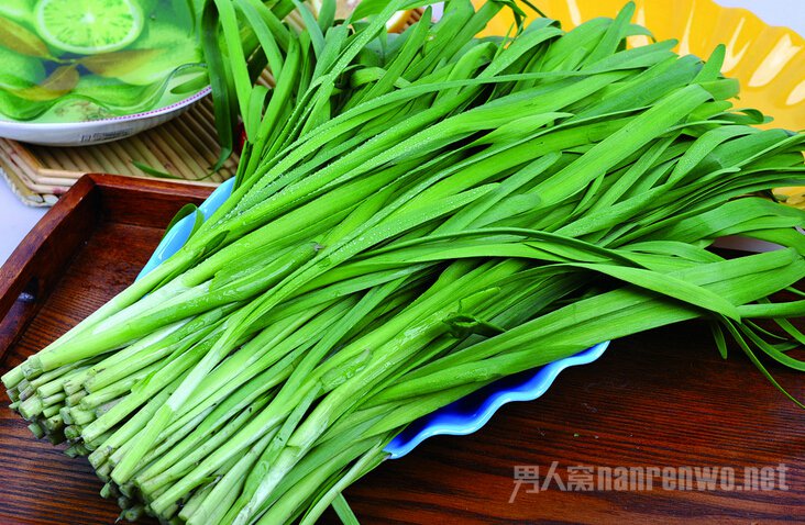 韭菜炒虾仁家常菜 滋阴补肾促进肠胃:二十道简略易做家常菜