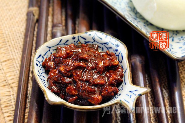 吃货新福利：香菇牛肉酱，好吃不是一点点！:香菇牛肉酱的做法
