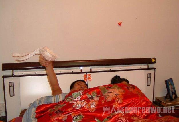 超狠的闹洞房招数 这样闹洞房你受得了吗？:整新郎的招数 构思