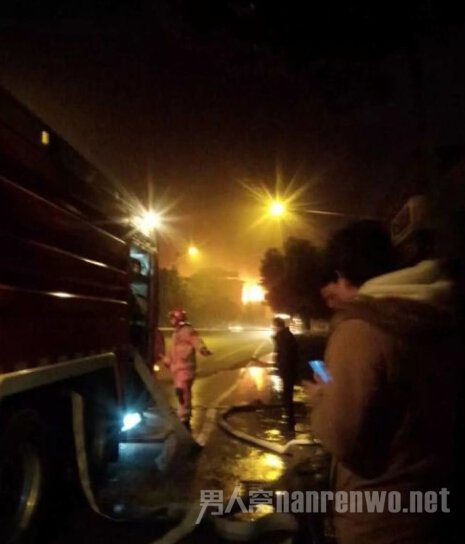 杭州爆炸火势巨大