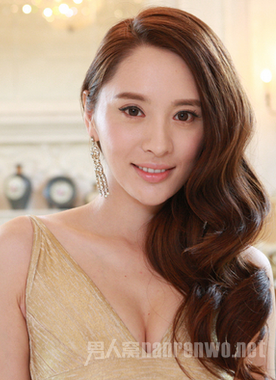 刘恩佑女友张熙媛身材火辣