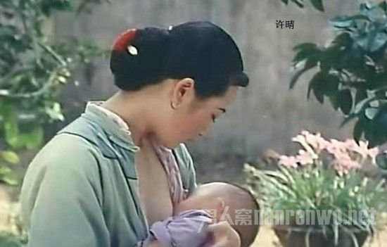 明星喂奶