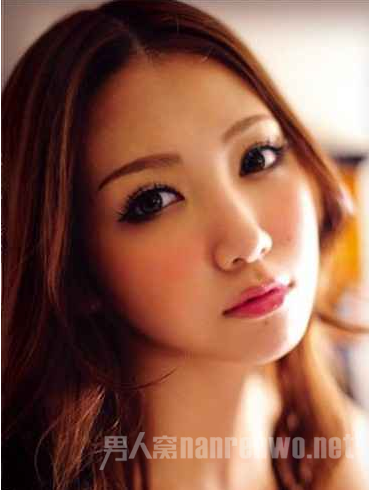 友田彩也香