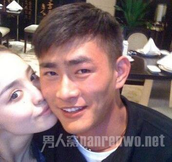古力娜扎和男子激情自拍