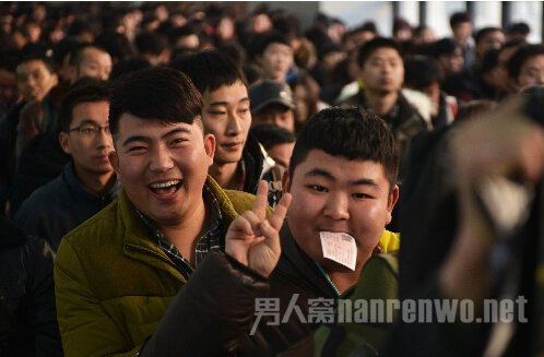 春运火车票迎退票潮