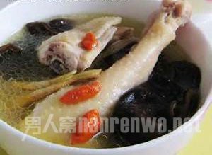 枸杞煨鸡汤