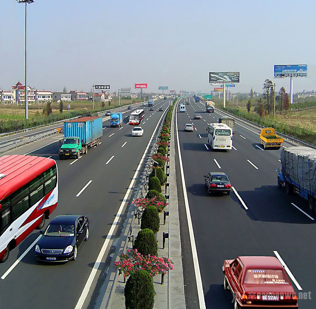 清明节高速公路