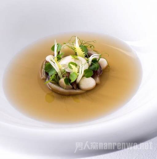 菌类炖肉