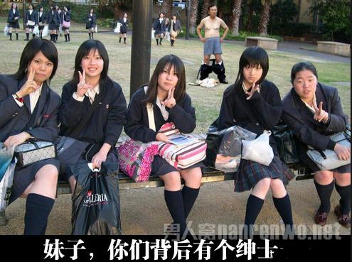 保安怎么都不来抓走他!