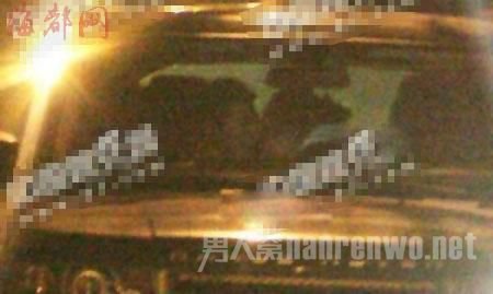 陈小艺激吻8岁小帅哥