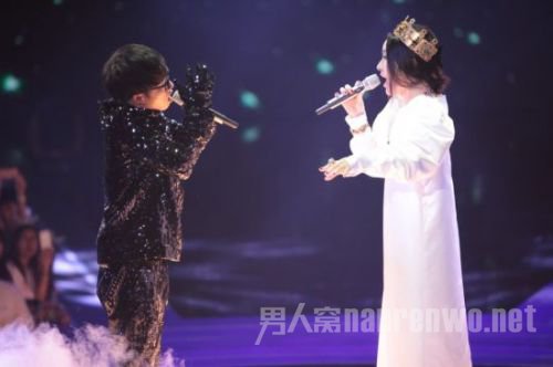 华晨宇尚雯婕合唱