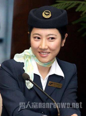 王博谷制服诱惑