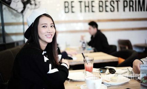 李茂自曝当爹