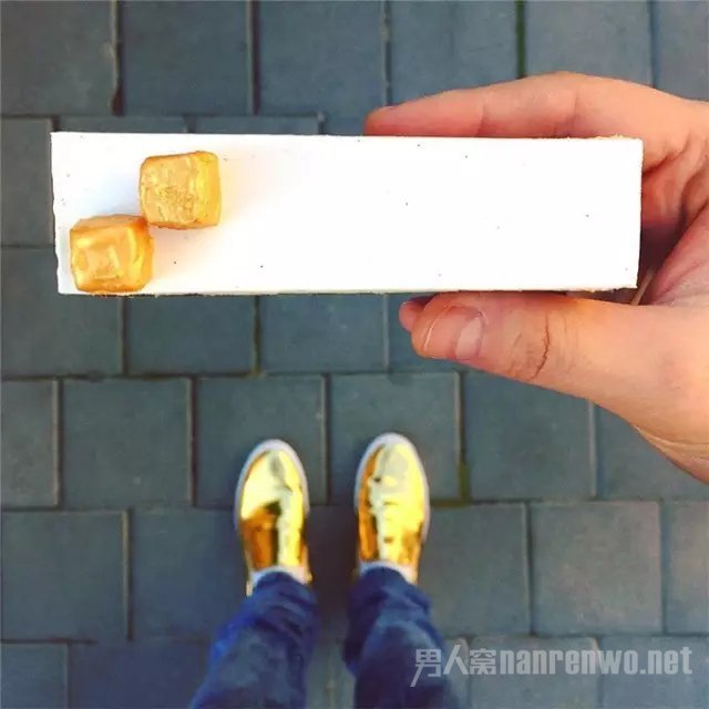 Ʒ