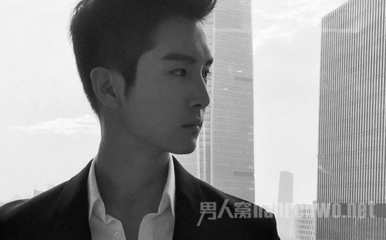 男星盛一伦