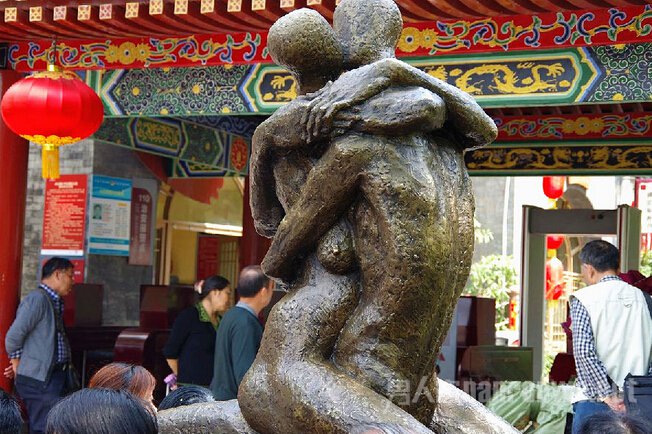 奔放的雕塑