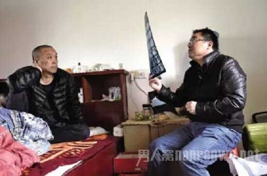 记者拍摄
