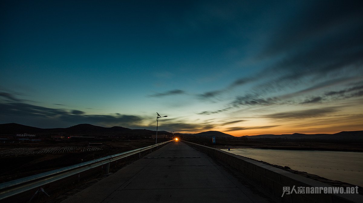 焦距:11mm　 光圈:f/8.0　 ISO感光度:100