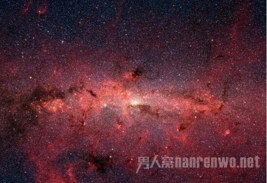 银河系只是宇宙中至少1000亿个星系中普通的一个成员