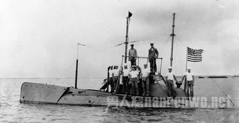 1914ǱˮͧϵĴԱ