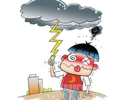 接电话时气筒爆炸被炸死
