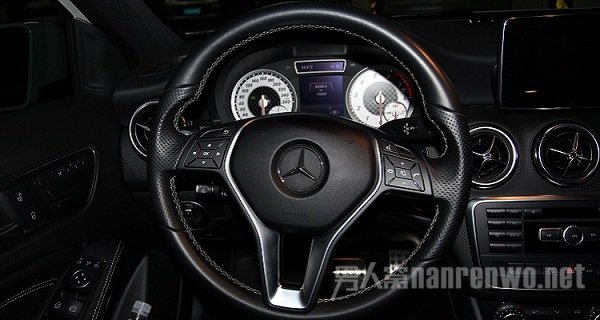 汽车方向盘抖动
