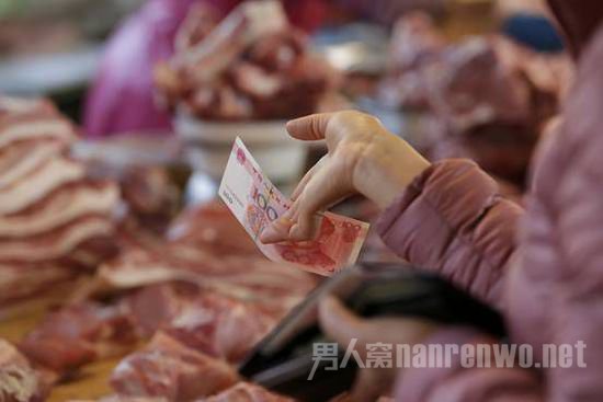 美媒：不吃猪嘴猪蹄 中国需求量大 可卖给中国