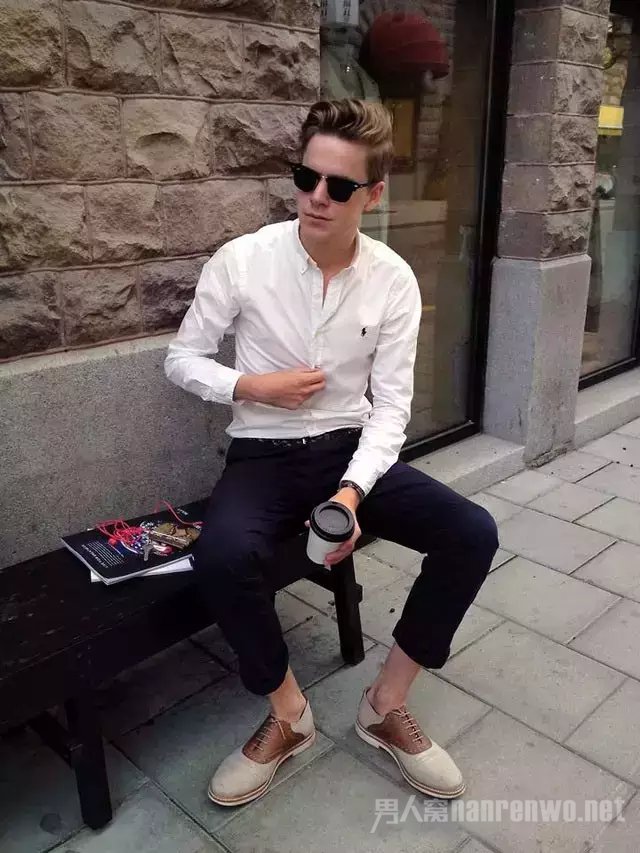Ӿ