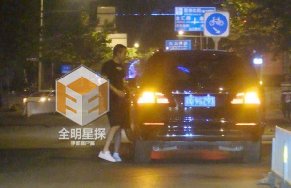 驱车离开