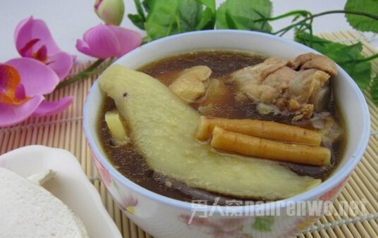 黄精炖鸡块
