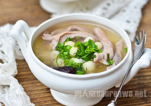 莲子煲猪肚