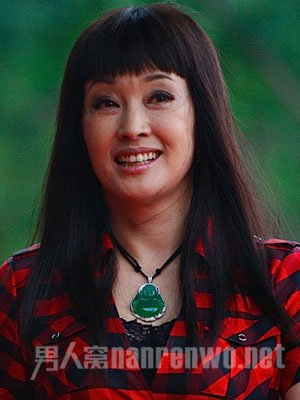 刘晓庆装嫩法宝齐眉刘海