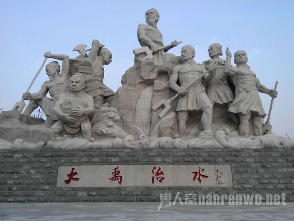 大禹治水石雕