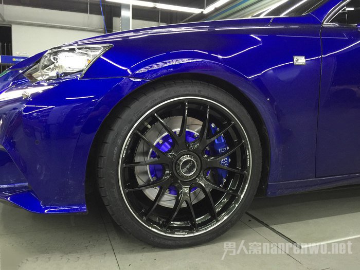 ǰ̥Ϊ235/35ZR19