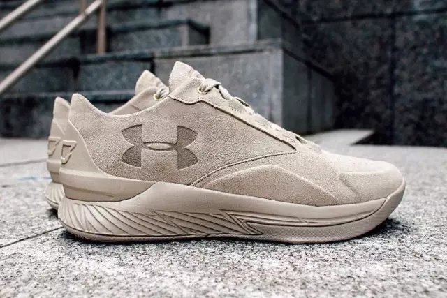 Under Armour Curry Lux 