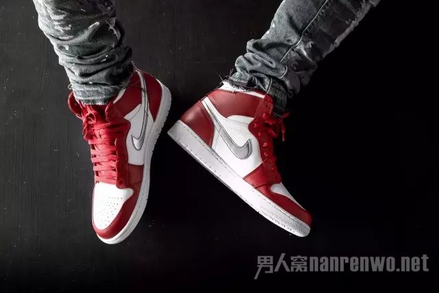 AJ1