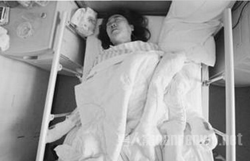 妻子被砍死