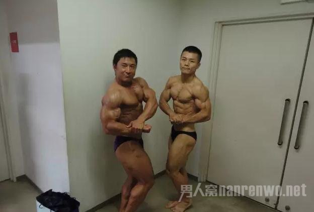 男人胸肌