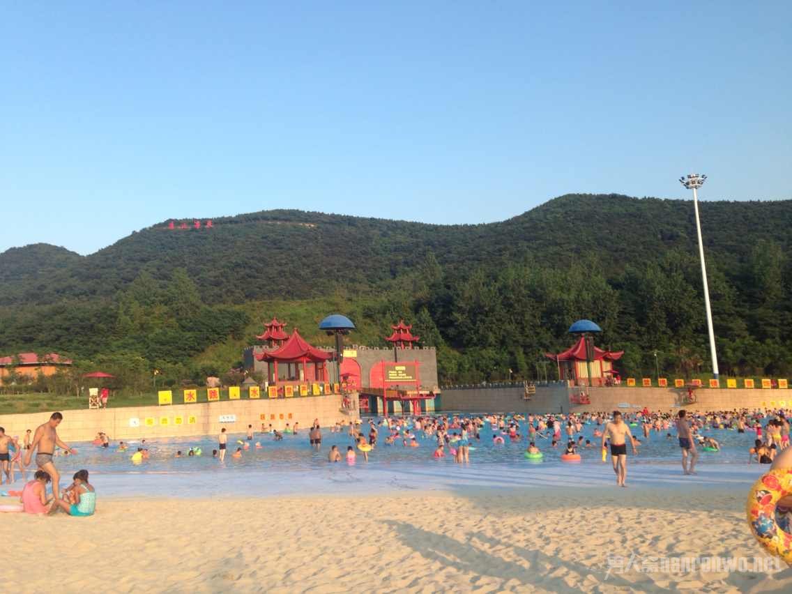 南京欢乐水魔方水上乐园