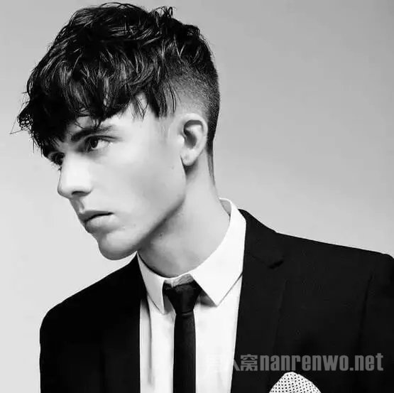 ANGULAR FRINGE
